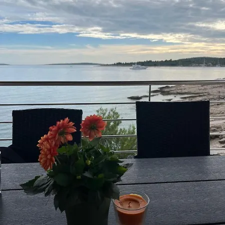 Sol Et Pax * Veliki Drvenik